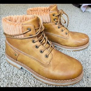 Dirty Laundry Lace Up Boots - 10 - Chestnut